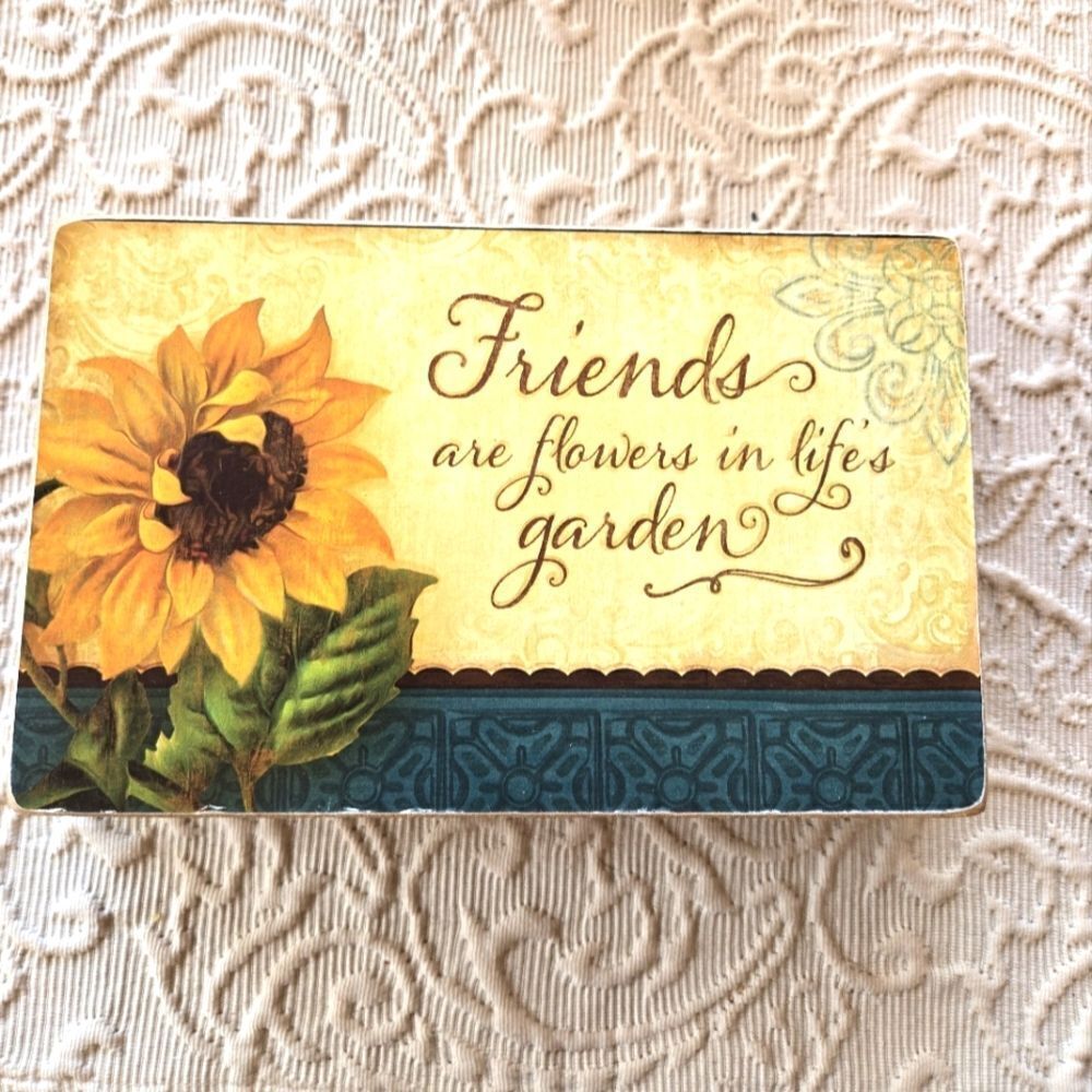 Decorative Wooden Plaque with Sunflower Design